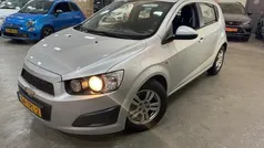 Grijs Gebruikt 2012 Chevrolet Aveo LT Hatchback | € 1.949 (Eerlijke prijs)