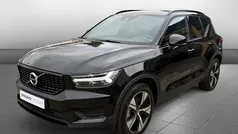 Zwart Gebruikt 2022 Volvo XC40 R-Design SUV | € 36.995 (Eerlijke prijs)