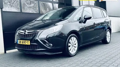 Occasion 2015 Opel Zafira Tourer Cosmo MPV | € 9.775 (Eerlijke prijs)