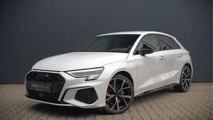 Gebruikt 2021 Audi A3 Sportback Competition Hatchback | € 25.940 (Goede deal)