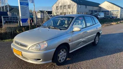 Occasion 2001 Kia Rio Hatchback | € 950 (Eerlijke prijs)