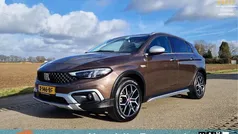 Bruin Gebruikt 2021 Fiat Tipo Cross Hatchback | € 15.975 (Eerlijke prijs)