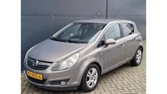 Bruin Gebruikt 2010 Opel Corsa Cosmo Hatchback | € 3.495 (Eerlijke prijs)