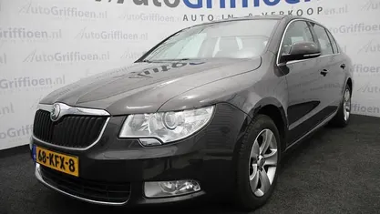 Occasion 2009 Skoda Superb Business Line Hatchback | € 3.990 (Eerlijke prijs)