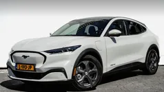 Gebruikt 2021 Ford Mustang Mach-E SUV | € 25.740 (Eerlijke prijs)