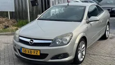 Grijs Gebruikt 2007 Opel Astra Cabriolet Enjoy Cabriolet | € 1.250 (Goede deal)