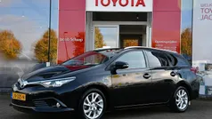 Zwart Gebruikt 2016 Toyota Auris Trend Hatchback | € 14.499 (Eerlijke prijs)