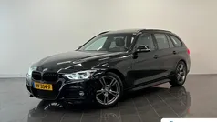 Zwart Gebruikt 2017 BMW 320 Executive Stationwagen | € 20.895 (Eerlijke prijs)