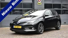 Zwart Gebruikt 2019 Toyota Auris Hybrid Hatchback | € 18.950 (Eerlijke prijs)