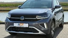 Grijs, metallic lak Gebruikt 2024 VW T-Cross Business SUV | € 31.950 (Eerlijke prijs)