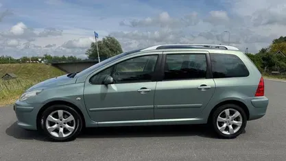 Grijs Gebruikt 2006 Peugeot 307 Griffe Stationwagen | € 995 (Eerlijke prijs)