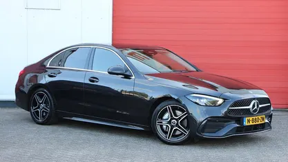 Grijs Gebruikt 2021 Mercedes C300 AMG line Sedan | € 39.950 (Goede deal)