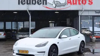 Occasion 2021 Tesla Model 3 Long Range AWD Sedan | € 24.985 (Eerlijke prijs)