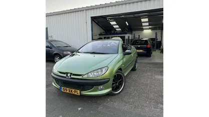 Groen Gebruikt 2002 Peugeot 206 CC Sport Cabriolet | € 1.250 (Eerlijke prijs)