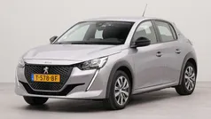 Grijs Gebruikt 2023 Peugeot e-208 Active Hatchback | € 20.950 (Eerlijke prijs)