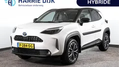 Wit Gebruikt 2022 Toyota Yaris Cross Executive SUV | € 26.995 (Eerlijke prijs)