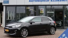 Zwart Gebruikt 2017 Kia Rio Hatchback | € 11.750 (Eerlijke prijs)