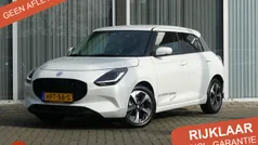 Wit Nieuw 2025 Suzuki Swift Style Hatchback | € 26.250 (Eerlijke prijs)