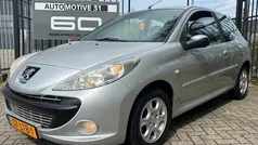 Grijs Gebruikt 2010 Peugeot 206 CC Cabriolet | € 2.485 (Eerlijke prijs)