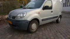 Grijs Gebruikt 2004 Nissan Kubistar Tekna Sedan | € 1.595 (Eerlijke prijs)