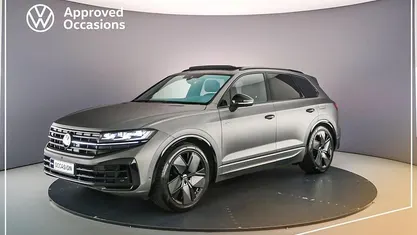 Grijs Gebruikt 2023 VW Touareg R SUV | € 69.900 (Eerlijke prijs)