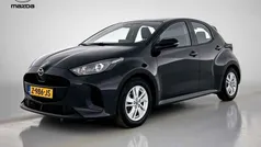 Zwart Gebruikt 2024 Mazda 2 Center-Line Hatchback | € 24.945 (Eerlijke prijs)