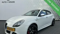 Wit, metallic lak Gebruikt 2012 Alfa Romeo Giulietta Quadrifoglio Verde Hatchback | € 10.950 (Eerlijke prijs)