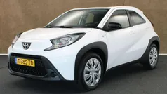 Wit Gebruikt 2023 Toyota Aygo Play Hatchback | € 16.645 (Goede deal)