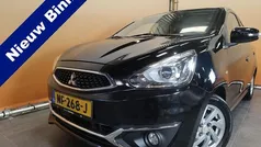 Zwart (metallic) Gebruikt 2017 Mitsubishi Space Star Intense+ Hatchback | € 8.950 (Eerlijke prijs)