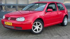 Rood Gebruikt 2002 VW Golf IV Hatchback | € 2.250 (Eerlijke prijs)