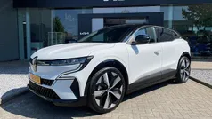 Wit Gebruikt 2023 Renault Mégane Techno Hatchback | € 24.995 (Eerlijke prijs)