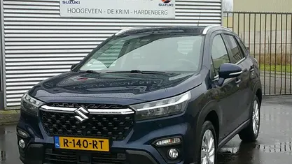 Blauw (metallic) Occasion 2022 Suzuki SX4 S-Cross SUV | € 19.350 (Eerlijke prijs)