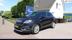 Zwart Gebruikt 2015 Opel Mokka Cosmo SUV | € 13.950 (Eerlijke prijs)