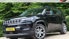 Zwart Gebruikt 2021 Jeep Compass Longitude SUV | € 22.900 (Eerlijke prijs)