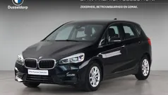 Zwart Gebruikt 2020 BMW 218 Executive Stationwagen | € 22.950 (Eerlijke prijs)