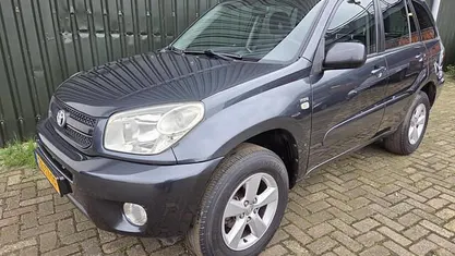 Grijs Gebruikt 2005 Toyota RAV4 Terra SUV | € 5.990 (Eerlijke prijs)