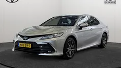 Gebruikt 2023 Toyota Camry Premium Sedan | € 38.945 (Eerlijke prijs)