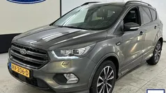 Grijs Gebruikt 2018 Ford Kuga ST-Line SUV | € 18.900 (Eerlijke prijs)