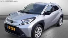 Grijs Gebruikt 2022 Toyota Aygo X SUV | € 17.900 (Eerlijke prijs)