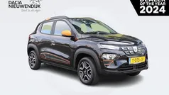 Astraal zwart gnq Gebruikt 2023 Dacia Spring Comfort Plus Hatchback | € 12.445 (Eerlijke prijs)