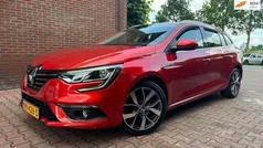 Rood Gebruikt 2017 Renault Mégane GrandTour Bose Edition Stationwagen | € 7.999 (Eerlijke prijs)