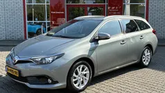 Grijs Gebruikt 2018 Toyota Auris Hybrid Plus Stationwagen | € 16.700 (Goede deal)