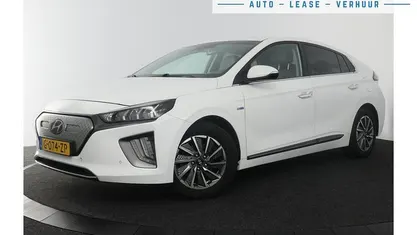 Wit Gebruikt 2019 Hyundai Ioniq Premium Hatchback | € 11.900 (Eerlijke prijs)