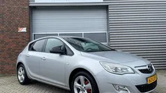Grijs Gebruikt 2010 Opel Astra Edition Hatchback | € 3.244 (Eerlijke prijs)