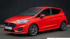 Rood Gebruikt 2022 Ford Fiesta ST-Line X Hatchback | € 16.895 (Eerlijke prijs)