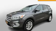 Gebruikt 2017 Ford Kuga ST-Line SUV | € 14.950 (Eerlijke prijs)