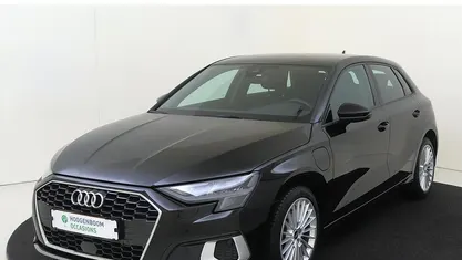 Occasion Audi A3 Sportback Basis 204 PK (150 kW) 2021 Zwart Hatchback