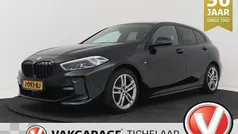 Zwart Gebruikt 2020 BMW 118 Executive Hatchback | € 19.945 (Eerlijke prijs)