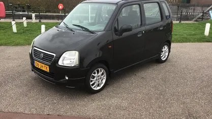 Zwart Gebruikt 2002 Suzuki Wagon R+ Stationwagen | € 1.250 (Eerlijke prijs)