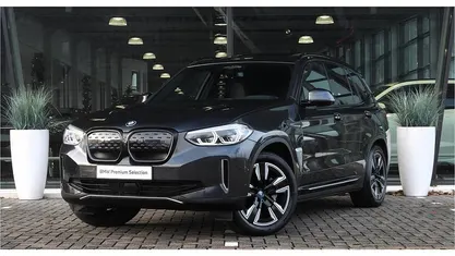 Grijs Gebruikt 2021 BMW iX3 Comfort Edition SUV | € 32.950 (Eerlijke prijs)